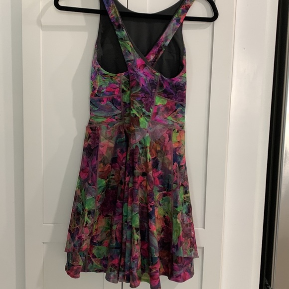 Lululemon dress - Picture 2 of 5